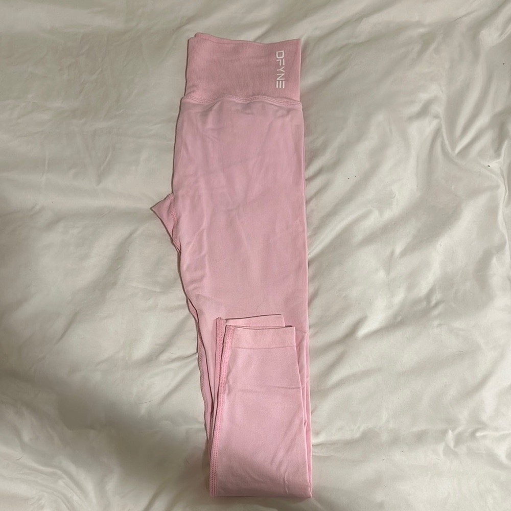 Dfyne Dynamic Baby Pink Leggings